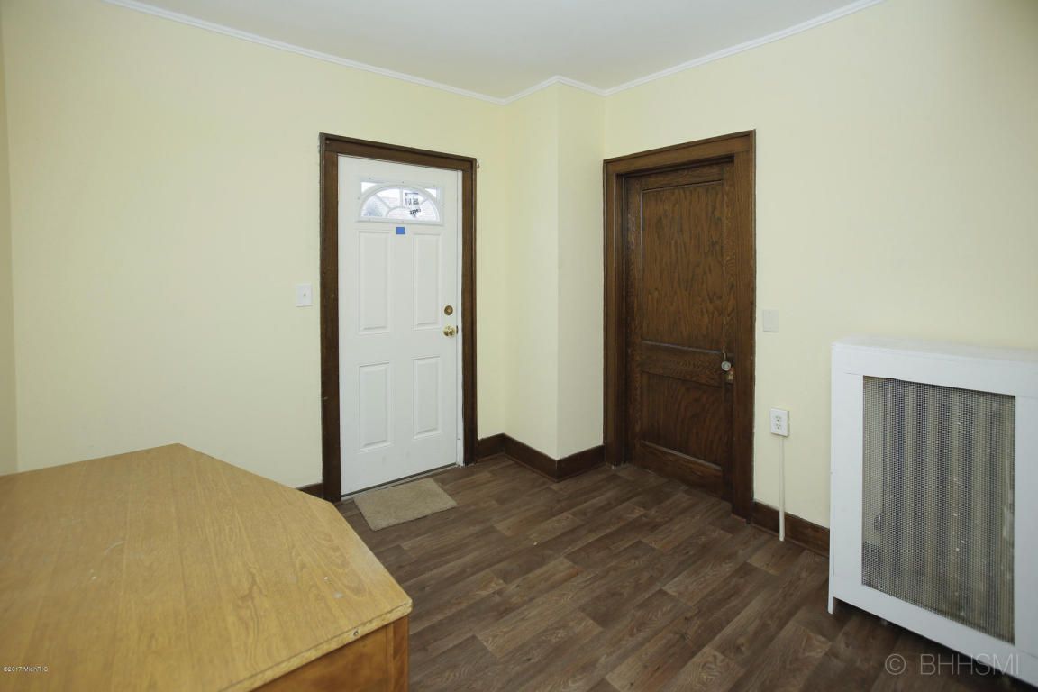 200-316 Trowbridge Street, Allegan, MI 49010